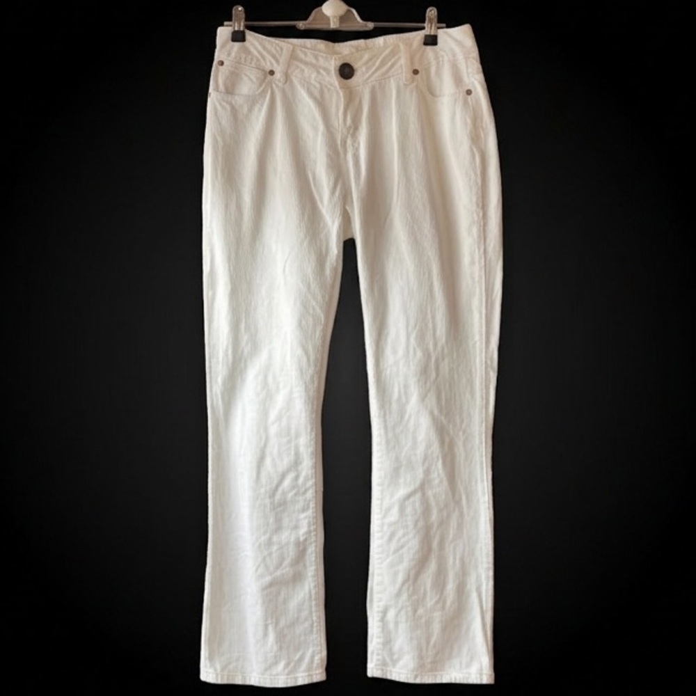 Wrangler Women's White Flare Jeans - Premium Patch High Rise size 9/10 32